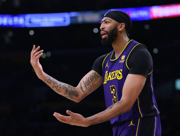 Anthony Davis Reflects on Lakers’ Midseason Struggles and the Path to Playoff Redemption