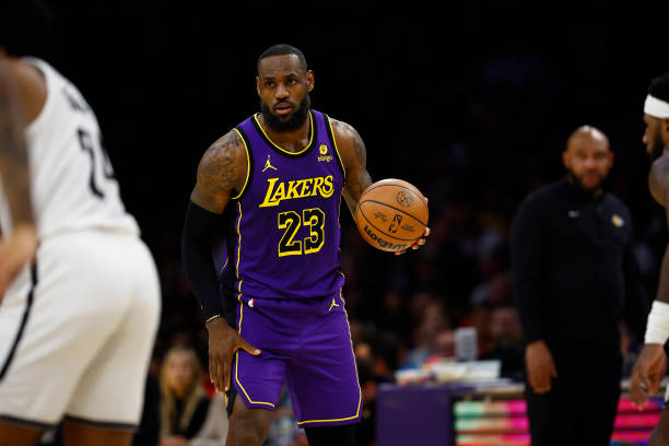 LeBron James sidelined with ankle injury as Lakers brace for high-stakes ‘Battle for L.A