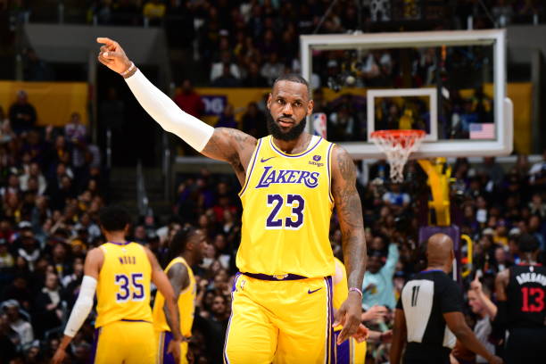 Lakers’ LeBron James and Darvin Ham Optimistic as Jarred Vanderbilt Makes Strides Towards Top Form