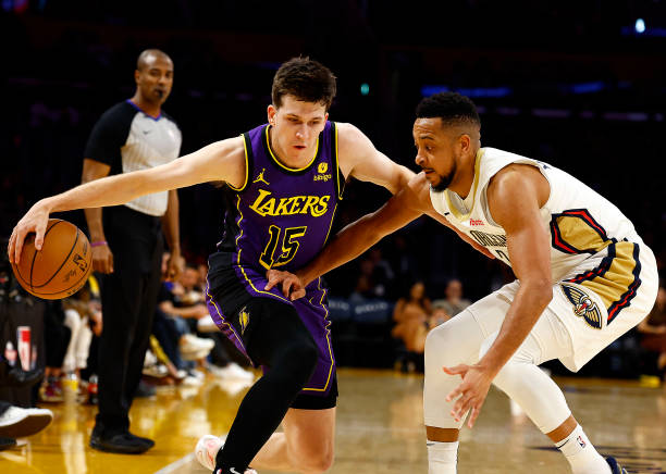 Austin Reaves : Lakers’ Cohesive Starting Lineup Paves the Way for Impressive Victory