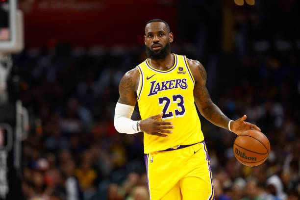 LeBron James Inspires Lakers’ Epic Comeback Victory Against Clippers