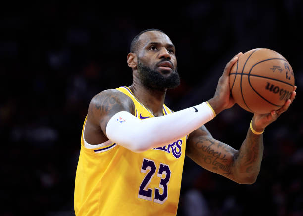 LeBron James Confirms Commitment to Lakers Amid Trade Speculation