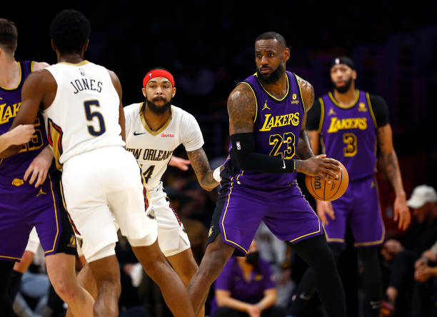 Lakers’ Championship Hopes Dim with LeBron James, Analysis Suggests