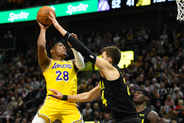 Los Angeles Lakers vs. Jazz: LeBron James Sits Out in Crucial Matchup Before All-Star Break