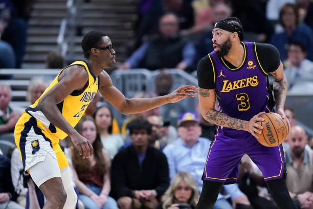 Anthony Davis Excels with Double-Double Performance in Lakers’ Match against Pacers