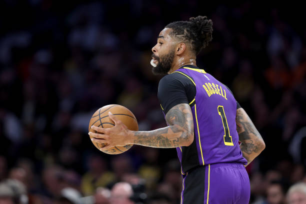 D’Angelo Russell’s Stellar Performance Leads Lakers to Victory Despite LeBron and Davis Absences