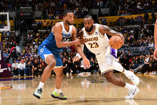 Lakers’ LeBron James and Anthony Davis Lead Epic Comeback Against Timberwolves