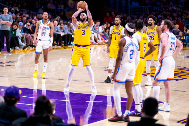 Los Angeles Lakers Face Injury Woes as Sacramento Kings Prep for Showdown